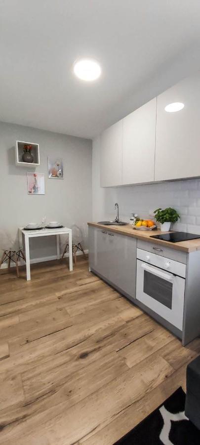 Bezagenta Mozart6 Studio Easy Access To City Wifi Warschau Exterior foto